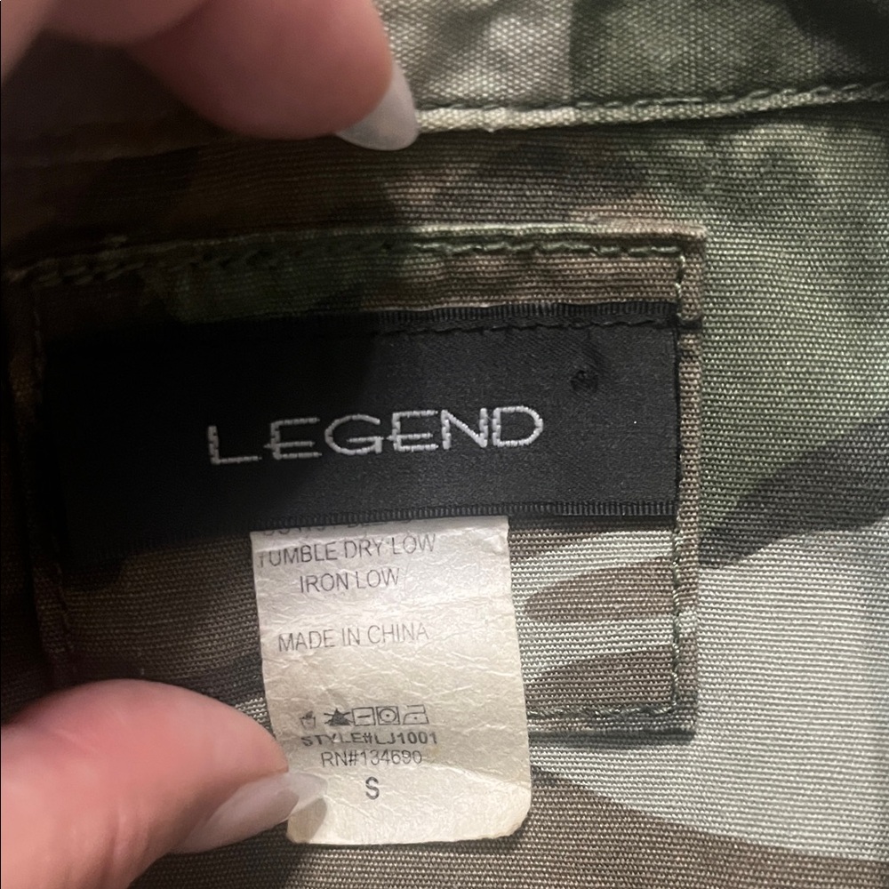 Camouflage Button-Down Utility Shirt - Green Camo - Picture 5 of 5